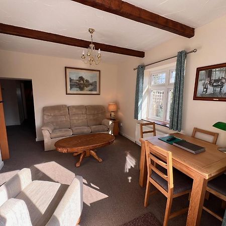 Hunston Mill Self Catering Dog Stay For Free Чичестър Екстериор снимка