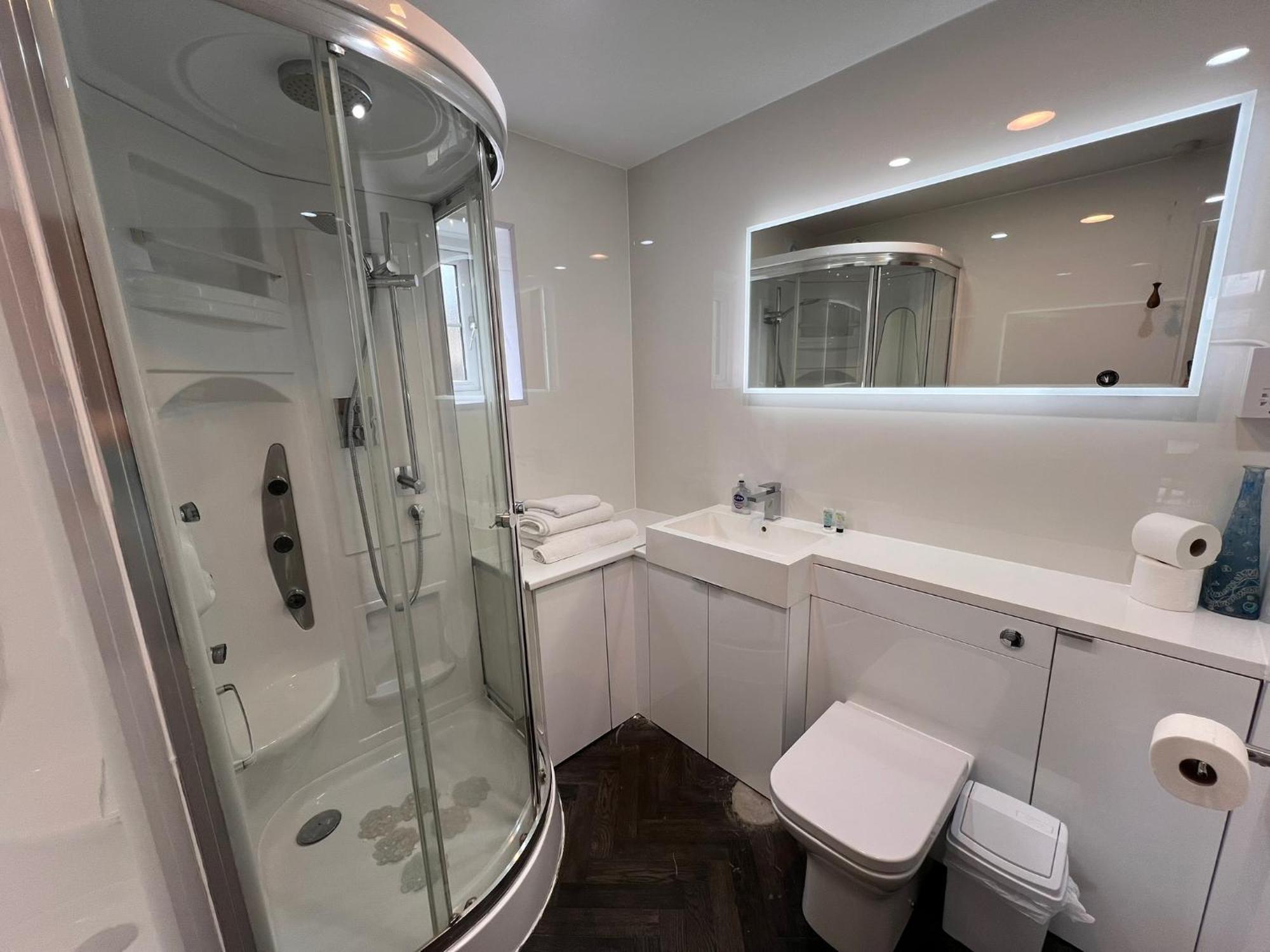 Hunston Mill Self Catering Dog Stay For Free Чичестър Екстериор снимка