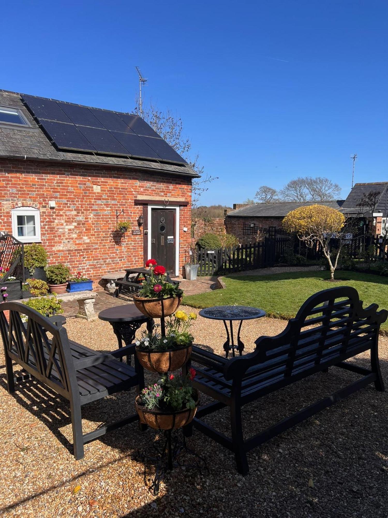Hunston Mill Self Catering Dog Stay For Free Чичестър Екстериор снимка