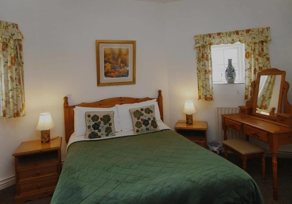 Hunston Mill Self Catering Dog Stay For Free Чичестър Екстериор снимка